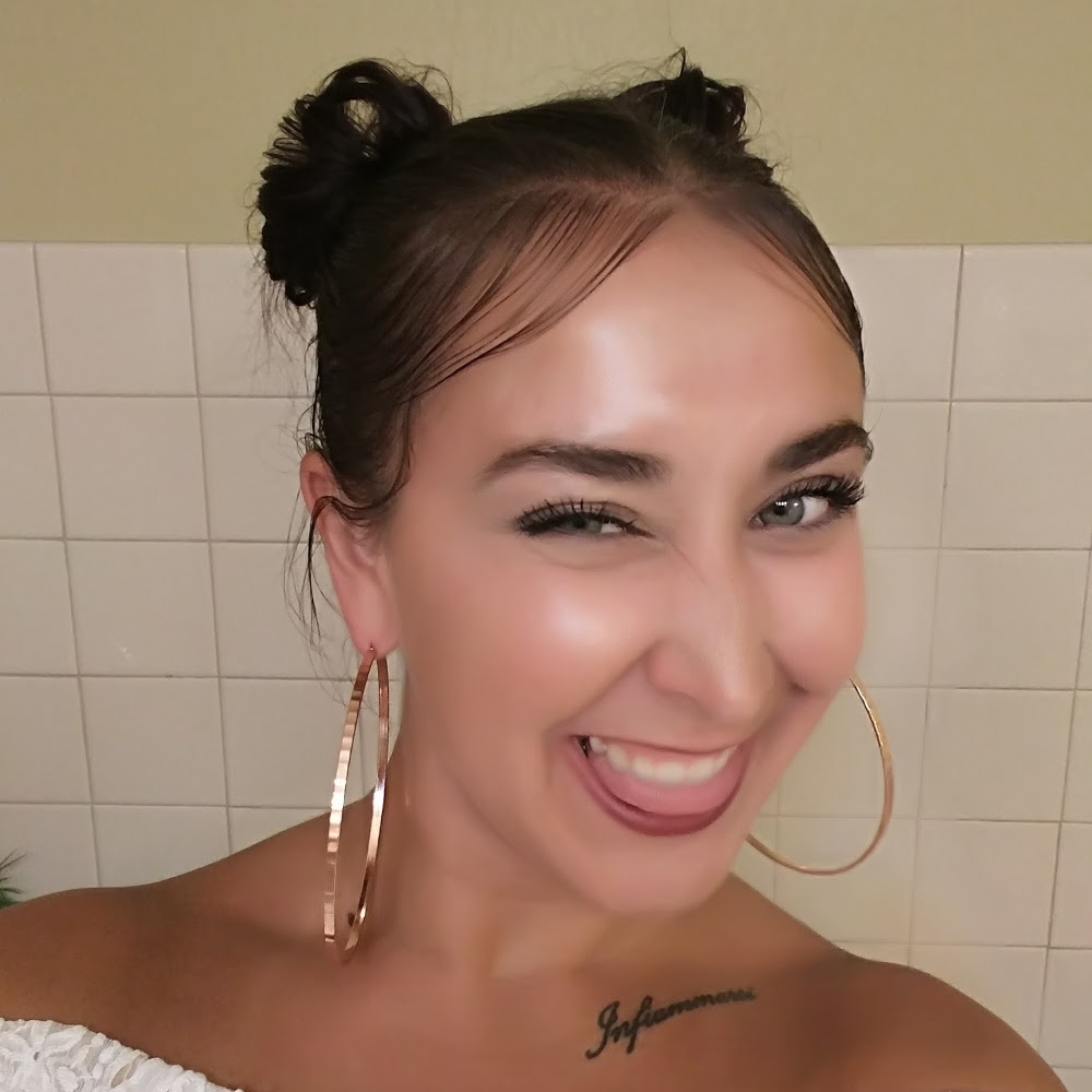 Meet your Posher, Sonya